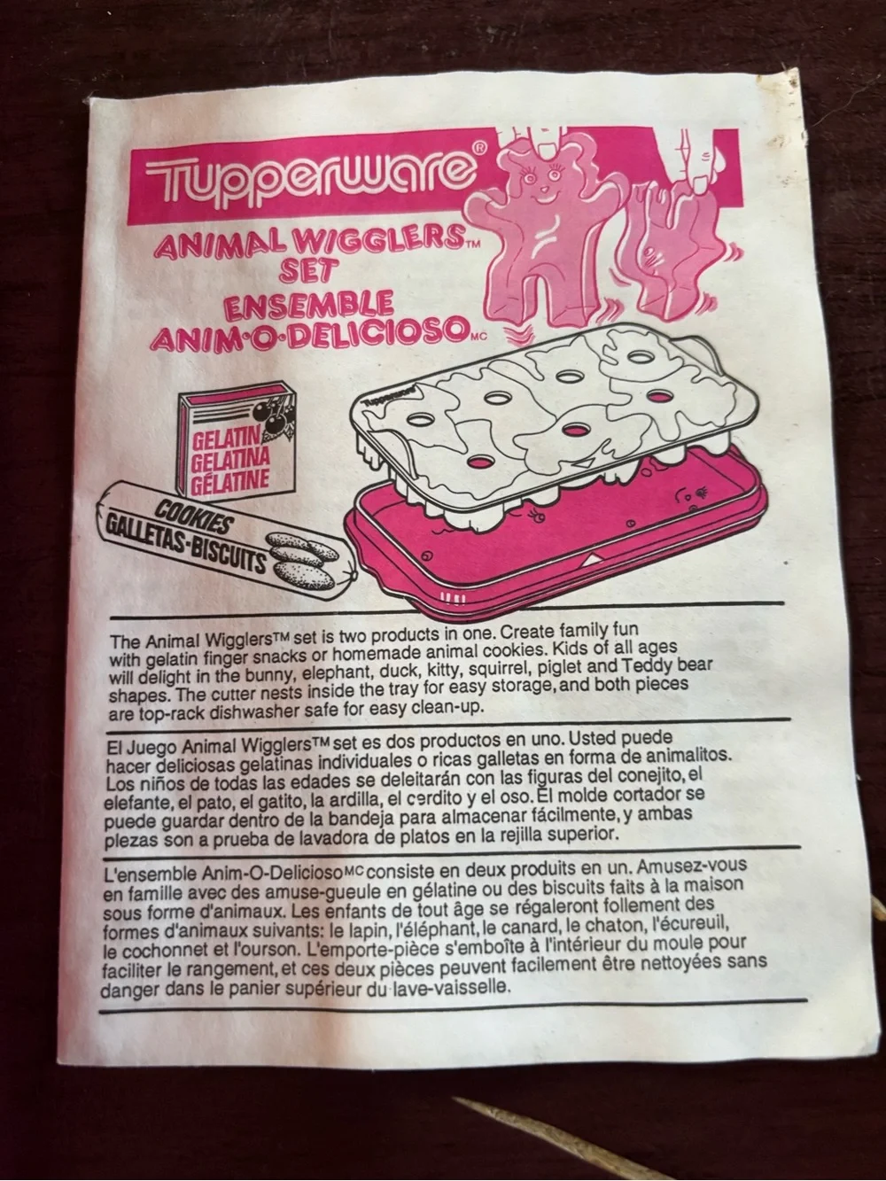 NWOT Tupperware vintage pink and white Animal Wigglers set instructions included